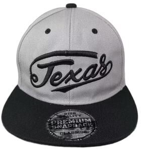 MAX HeadGear Snapback Hat Gray Black One Size Texas Embroidered Script Logo Brim